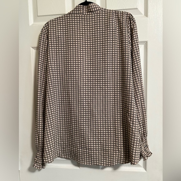 Adrianna Papell Pink Wrap style top.  Great Sleeves. Modesty Button Size XL - Picture 4 of 4